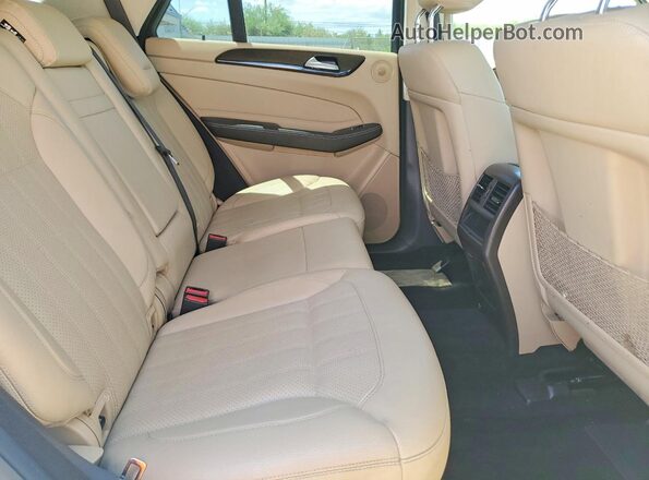 4JGDA5JB7HA971879 2017 MERCEDES-BENZ GLE White Вид задньої частини салону