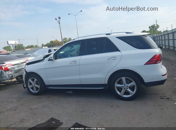 4JGDA5JB8HA840802 2017 MERCEDES-BENZ GLE 350 White Widok wnętrza 360 stopni