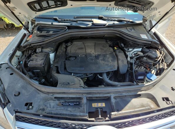 4JGDA5JB8JB030134 2018 MERCEDES-BENZ GLE White Widok komory silnika