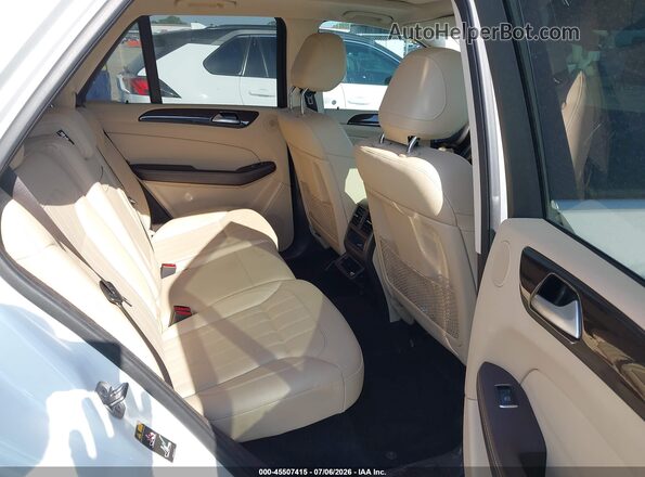 4JGDA5JB8JB099289 2018 MERCEDES-BENZ GLE 350 White Widok naklejki z numerem VIN