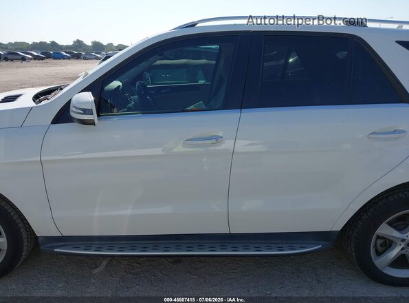 4JGDA5JB8JB099289 2018 MERCEDES-BENZ GLE 350 White Widok wnętrza 360 stopni