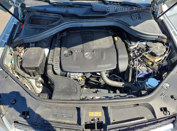 4JGDA5JB9GA720070 2016 MERCEDES-BENZ GLE Silver Vista del compartimento del motor