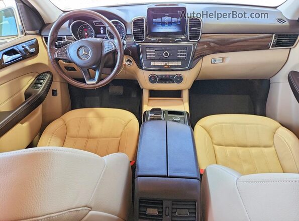 4JGDA5JBXJB122863 2018 MERCEDES-BENZ GLE Белый Вид панели приборов