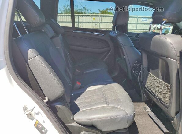 4JGDF6EE1HA875872 2017 MERCEDES-BENZ GLS White Widok wnętrza z tyłu