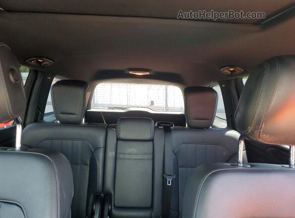 4JGDF6EE1HA892476 2017 MERCEDES-BENZ GLS Silver Widok tylnych siedzeń