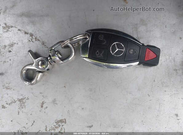 4JGDF6EE2HA871894 2017 MERCEDES-BENZ GLS 450 White Widok deski rozdzielczej