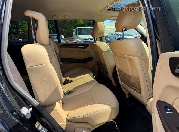 4JGDF6EE3HA938681 2017 MERCEDES-BENZ GLS Black Widok zestawu wskaźników