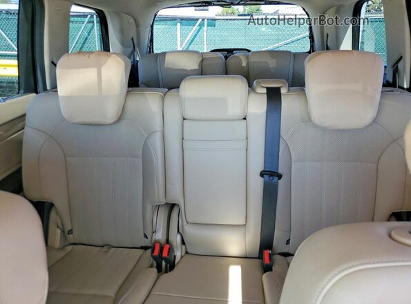 4JGDF6EE3HA965797 2017 MERCEDES-BENZ GLS White Հետևի նստատեղերի տեսք