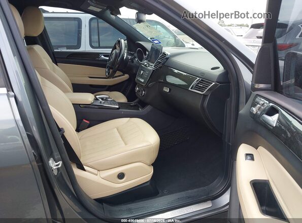 4JGDF6EE3HA970675 2017 MERCEDES-BENZ GLS 450 Gray Widok wnętrza z przodu
