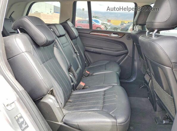 4JGDF6EE4HA748775 2017 MERCEDES-BENZ GLS Charcoal Вид задньої частини салону