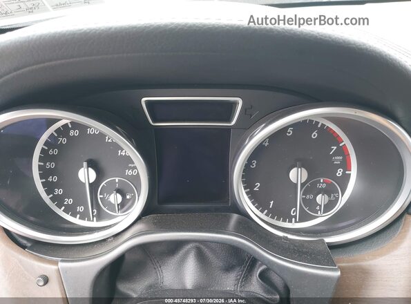 4JGDF6EE5GA635609 2016 MERCEDES-BENZ GL 450 Gray Rear seats view