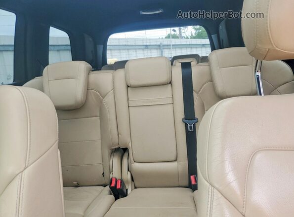 4JGDF6EE6HA790607 2017 MERCEDES-BENZ GLS White Vista de los asientos traseros