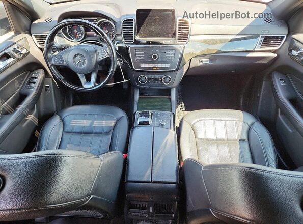 4JGDF6EE6HA976793 2017 MERCEDES-BENZ GLS Silver Widok deski rozdzielczej