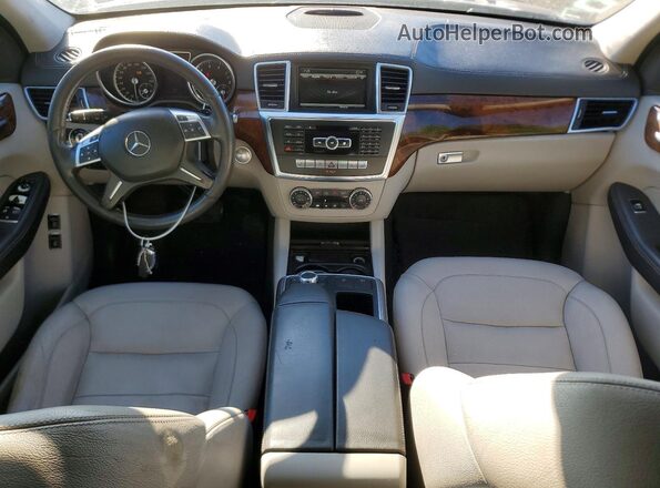 4JGDF6EE7GA708074 2016 MERCEDES-BENZ GL-CLASS Blue Вид панелі приладів