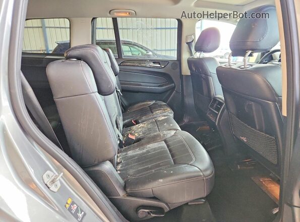 4JGDF6EE7HA748589 2017 MERCEDES-BENZ GLS Серебряный Вид задней части салона