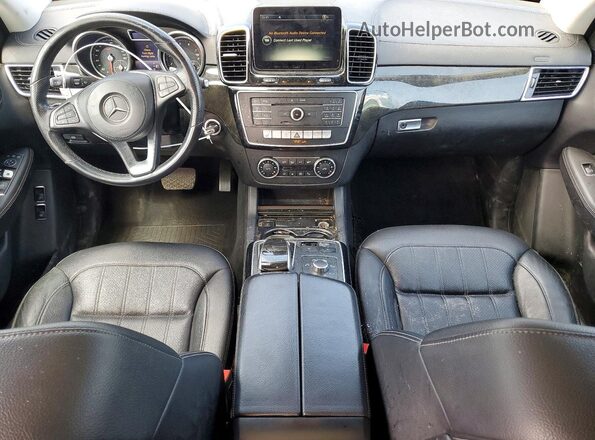 4JGDF6EE7HA748589 2017 MERCEDES-BENZ GLS Серебряный Вид панели приборов