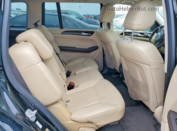 4JGDF6EE8HA785294 2017 MERCEDES-BENZ GLS Black Widok tylnych siedzeń