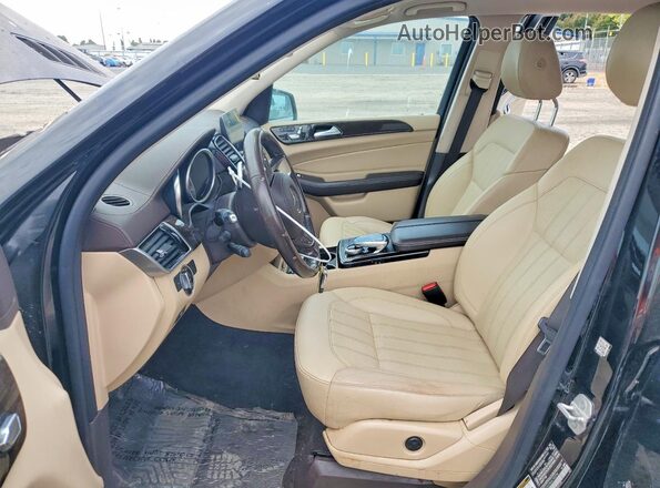 4JGDF6EE8HA785294 2017 MERCEDES-BENZ GLS Black Widok wnętrza z przodu
