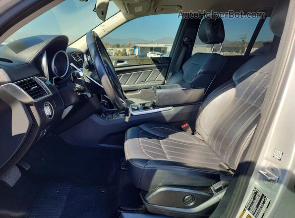 4JGDF6EEXGA671215 2016 MERCEDES-BENZ GL-CLASS Silver Front interior view