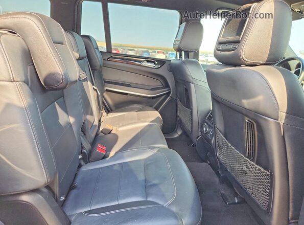 4JGDF7DE4HA942049 2017 MERCEDES-BENZ GLS Silver Vista de los asientos traseros