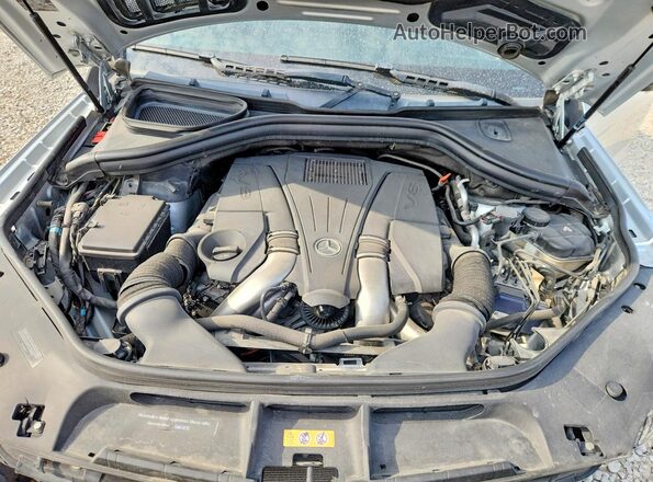 4JGDF7DE4HA942049 2017 MERCEDES-BENZ GLS Silver Vista interior trasera