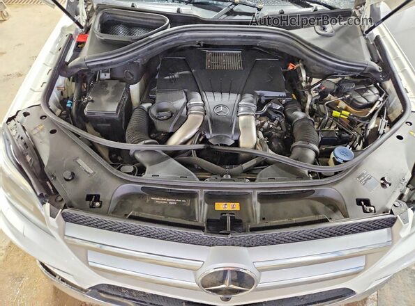 4JGDF7DEXGA667351 2016 MERCEDES-BENZ GLE White Widok komory silnika
