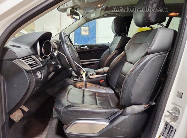 4JGDF7DEXGA667351 2016 MERCEDES-BENZ GLE White Widok wnętrza z przodu