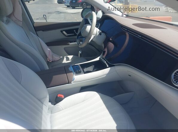 4JGDM4EB7PA021712 2023 MERCEDES-BENZ EQS 580 SUV White წინა სალონის ხედი