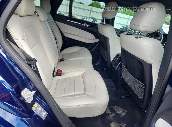 4JGED6EBXHA054768 2017 MERCEDES-BENZ GLE Blue Widok wnętrza z tyłu