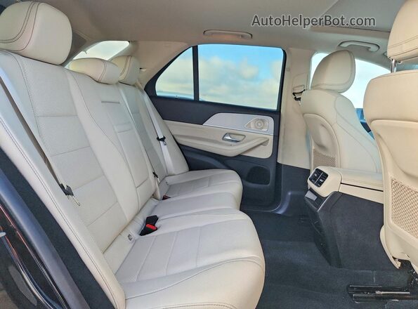 4JGFB4JB1PA877799 2023 MERCEDES-BENZ GLE Black Вид задньої частини салону
