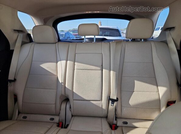 4JGFB4JE8MA460606 2021 MERCEDES-BENZ GLE White Widok tylnych siedzeń