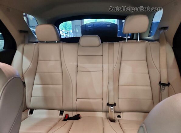 4JGFB4KB3LA013457 2020 MERCEDES-BENZ GLE White Rear seats view