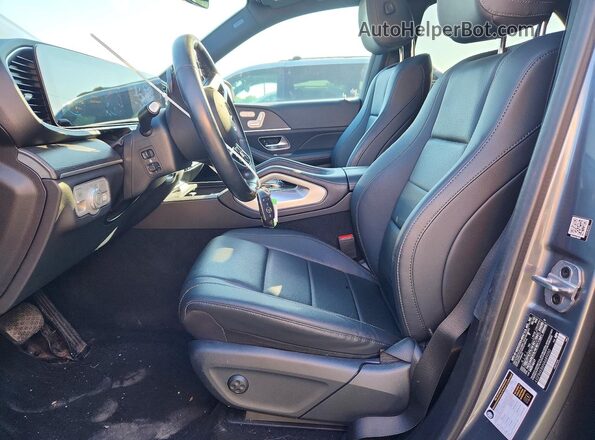 4JGFB4KB6NA689050 2022 MERCEDES-BENZ GLE Gray Front interior view
