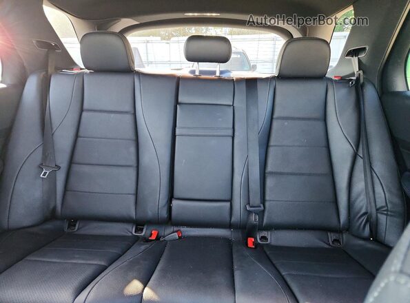 4JGFB4KB6NA689050 2022 MERCEDES-BENZ GLE Gray Rear seats view