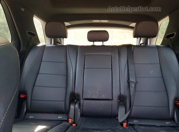 4JGFB4KEXLA068045 2020 MERCEDES-BENZ GLE Red Widok tylnych siedzeń