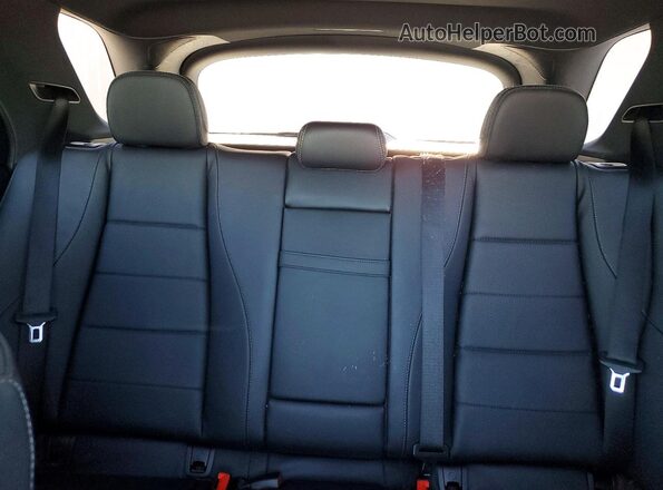 4JGFB5KB3MA545721 2021 MERCEDES-BENZ GLE White Rear seats view