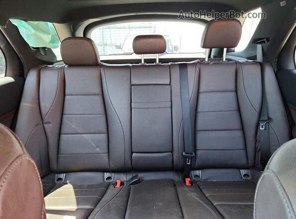 4JGFB5KB6NA623104 2022 MERCURY GLE450 Silver Հետևի նստատեղերի տեսք