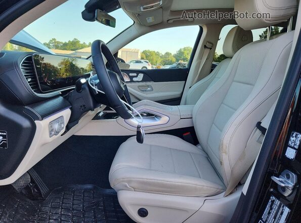 4JGFB5KB8TB578125 2026 MERCEDES-BENZ GLE Black Widok wnętrza z przodu