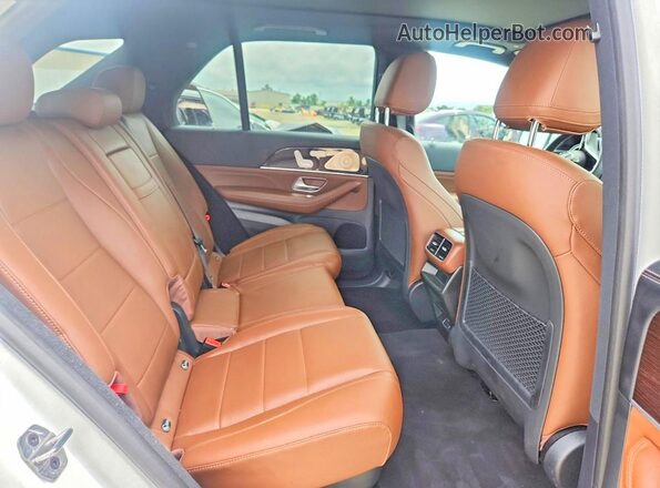 4JGFB5KEXSB360034 2025 MERCEDES-BENZ GLE White Vista de los asientos traseros