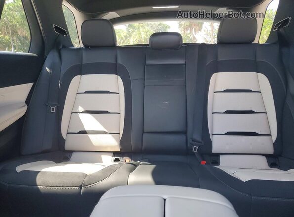 4JGFB6BB4RB200026 2024 MERCEDES-BENZ GLE White Vista de los asientos traseros