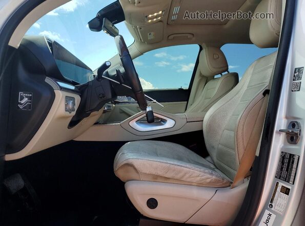 4JGFB8GB0MA441925 2021 MERCEDES-BENZ GLE Silver Front interior view
