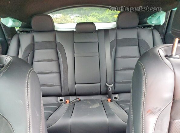 4JGFD8KB5RB133748 2024 MERCEDES-BENZ GLE Red Widok tylnych siedzeń
