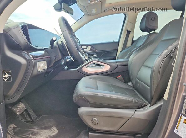 4JGFF5KE2PA952593 2023 MERCEDES-BENZ GLS Gray Vista interior delantera