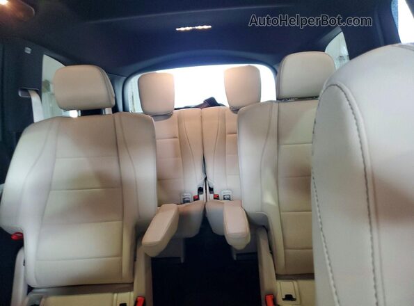4JGFF5KE7SB317050 2025 MERCEDES-BENZ GLS White Vista de los asientos traseros
