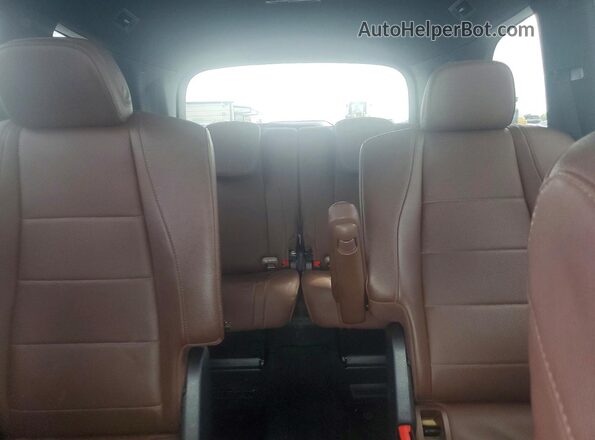 4JGFF5KEXRB104829 2024 MERCEDES-BENZ GLS White Vista de los asientos traseros
