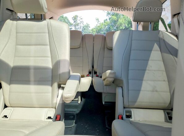 4JGFF8GE0MA546804 2021 MERCEDES-BENZ GLS White Widok tylnych siedzeń