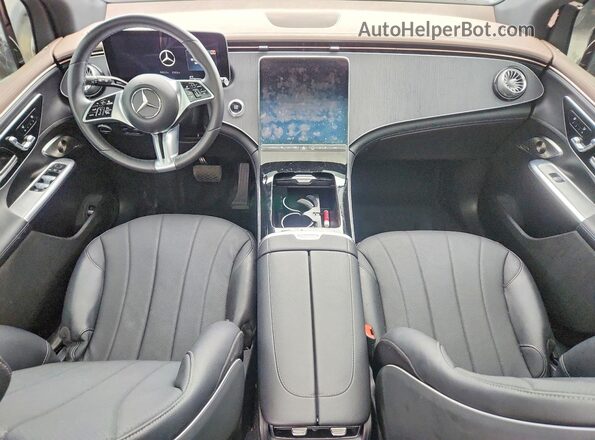 4JGGM1CB8PA003721 2023 MERCEDES-BENZ EQE Black Vista del salpicadero