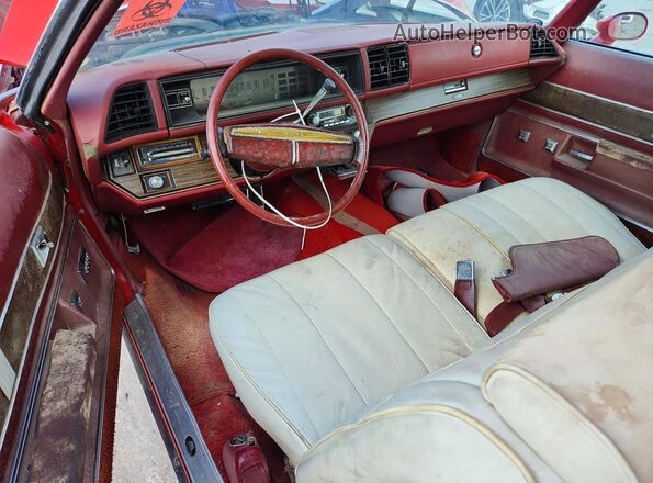 4P67J5X148041 1975 BUICK LESABRE Red Widok deski rozdzielczej