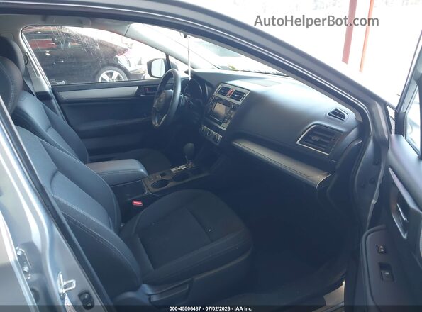 4S3BNAA60J3029338 2018 SUBARU LEGACY Серый Вид салона спереди