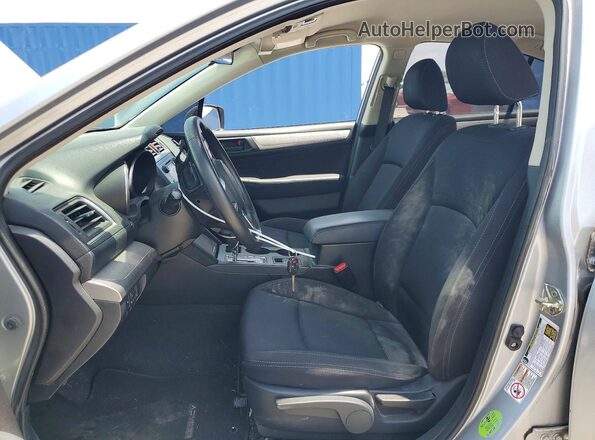 4S3BNAB62H3061202 2017 SUBARU LEGACY Silver Widok wnętrza z przodu
